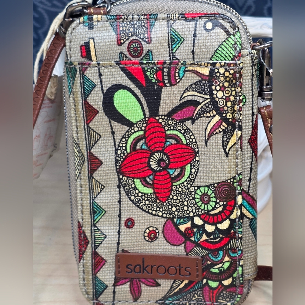 Sakroots Spirit Desert by Valentina Ramos Crossbody Wristlet Phone Pocket